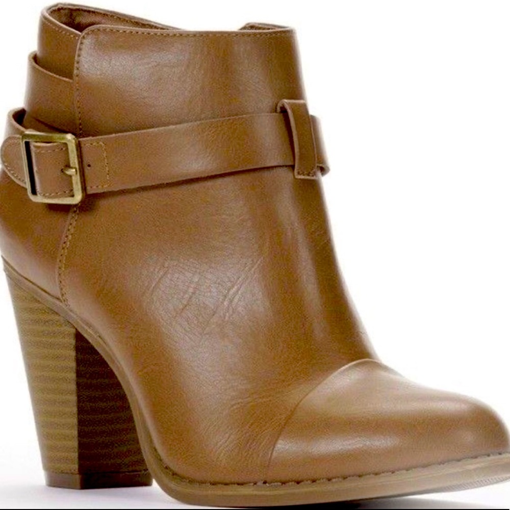 LC Lauren Conrad booties